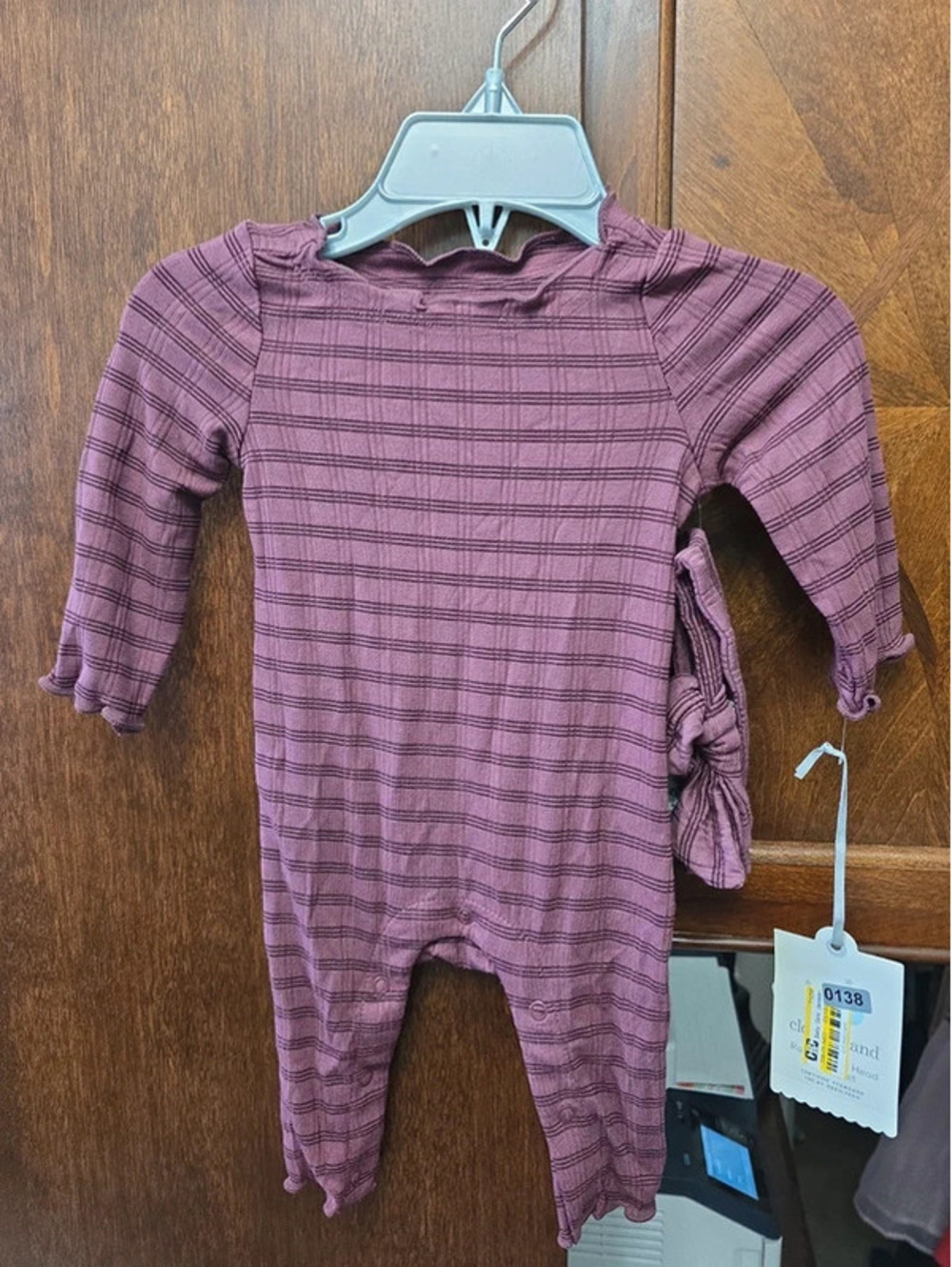 Newborn brand new outfit from cloud island item, 138G5